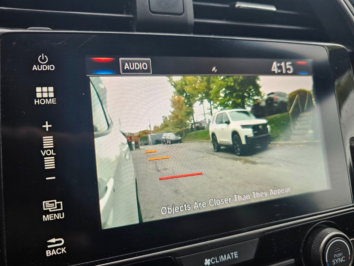 2017 Honda Civic Hatchback SPORT; TOIT CAMERA SIEGES CHAUFFANT CARPLAY MAGS