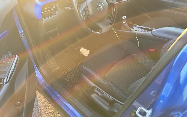 2021 Toyota C-HR XLE