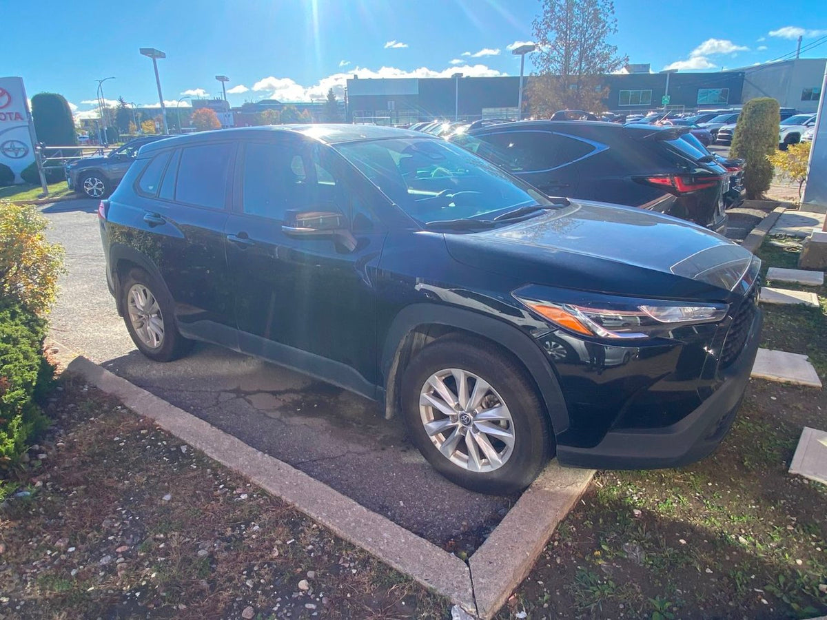 2024 Toyota Corolla Cross LE AWD