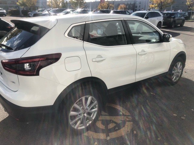2021 Nissan Qashqai S