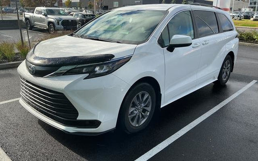2024 Toyota Sienna LE AWD