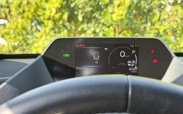2024 Toyota bZ4X LE