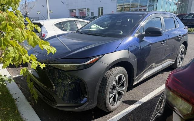 2024 Toyota bZ4X LE