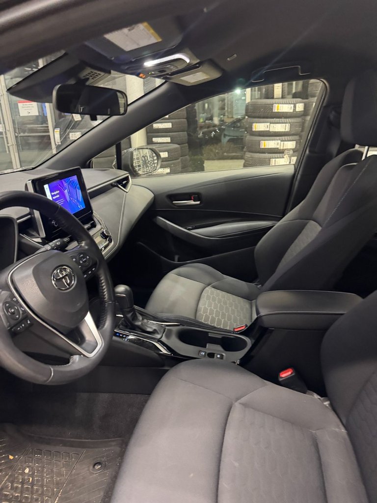 2023 Toyota Corolla Hatchback SE UPGRADE