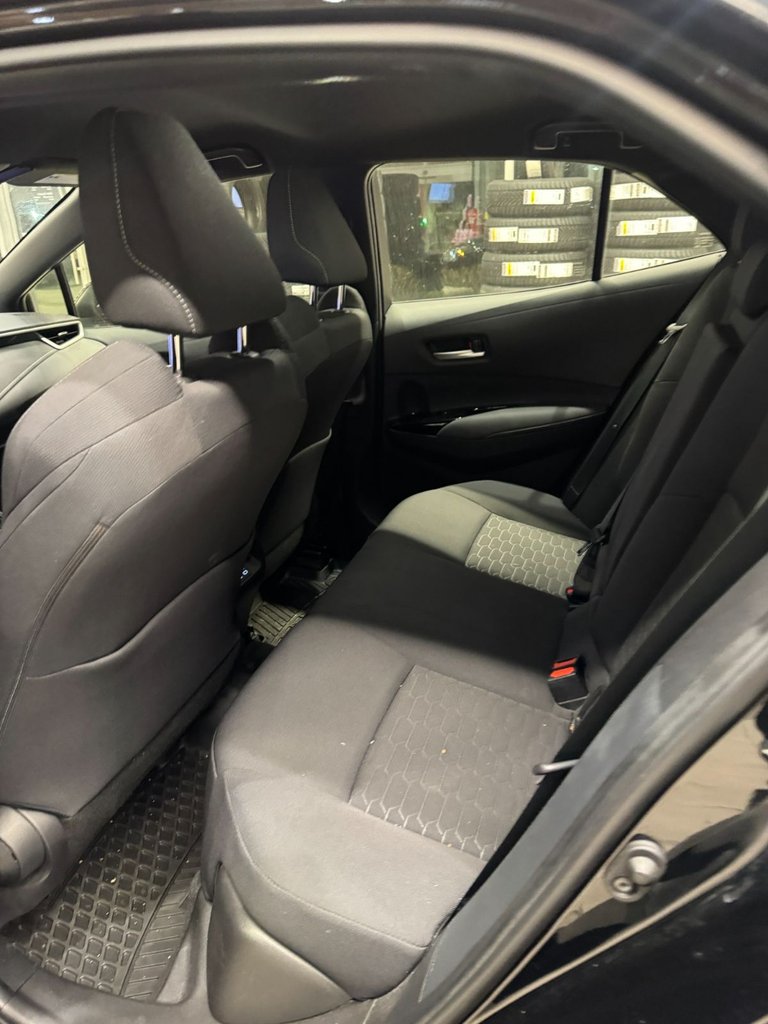 2023 Toyota Corolla Hatchback SE UPGRADE