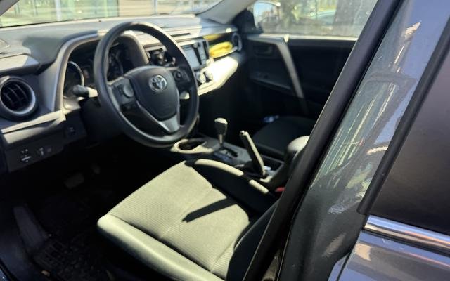 2018 Toyota RAV4 LE AWD