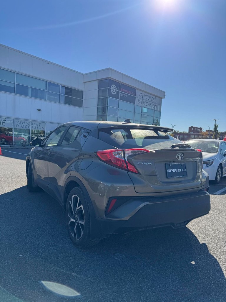 2021 Toyota C-HR XLE PREMIUM