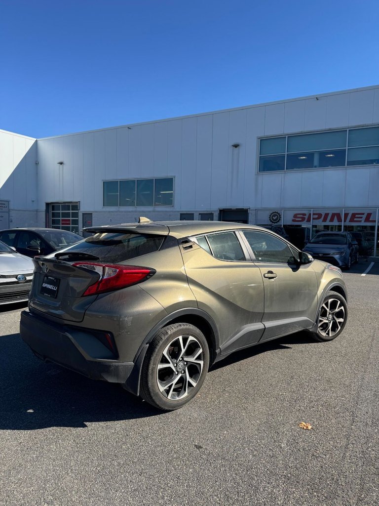 2021 Toyota C-HR XLE PREMIUM