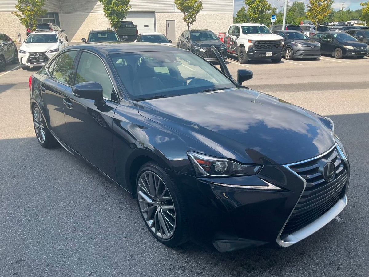 2018 Lexus IS 300 PREMIUM AWD LOW KM CUIR TOIT BLUETOOTH