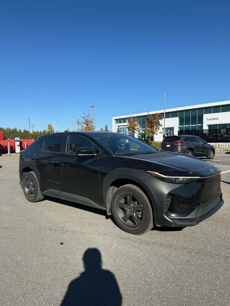 2024 Toyota bZ4X LE FWD