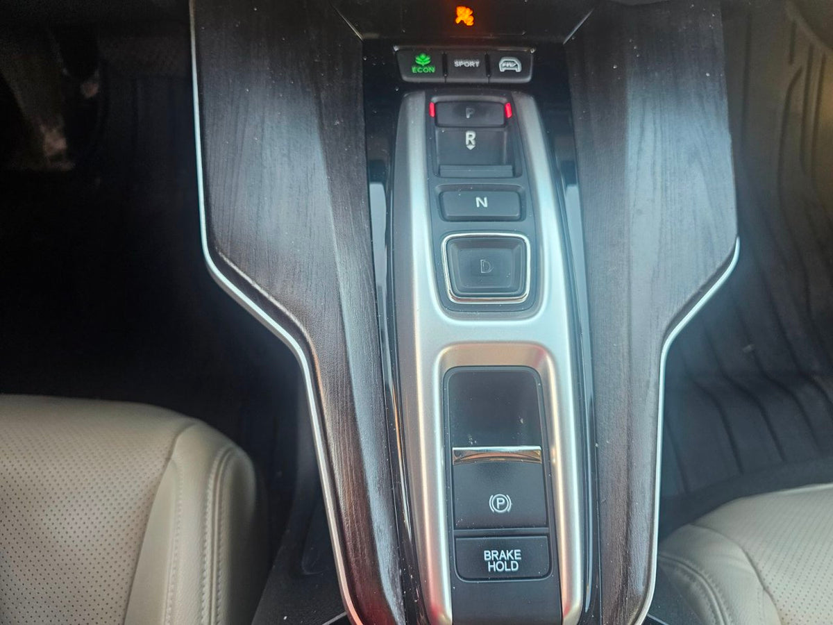 2019 Honda Clarity Plug-In Hybrid TOURING; CUIR NAVI CAMERA SIEGES CHAUFFANT MAGS