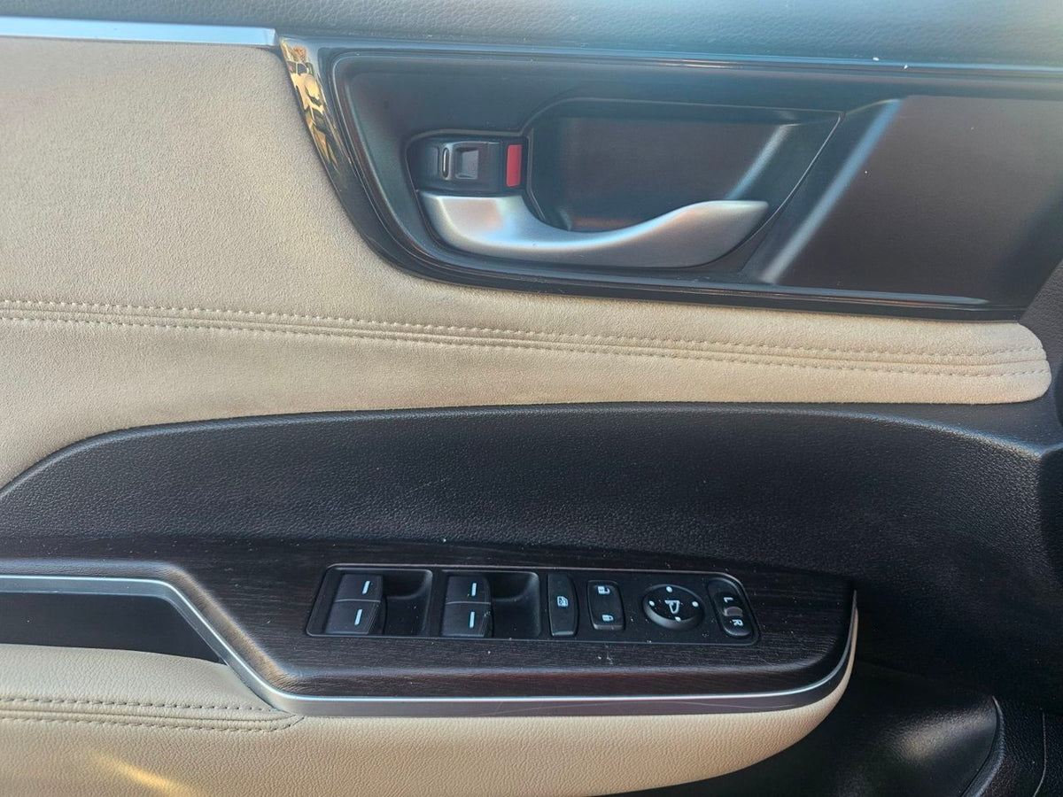2019 Honda Clarity Plug-In Hybrid TOURING; CUIR NAVI CAMERA SIEGES CHAUFFANT MAGS