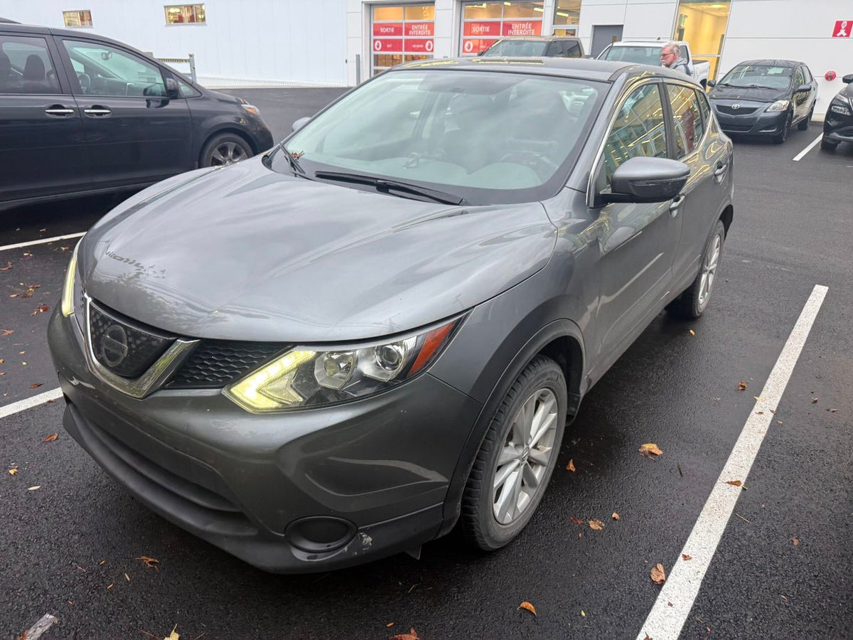 2018 Nissan Qashqai S