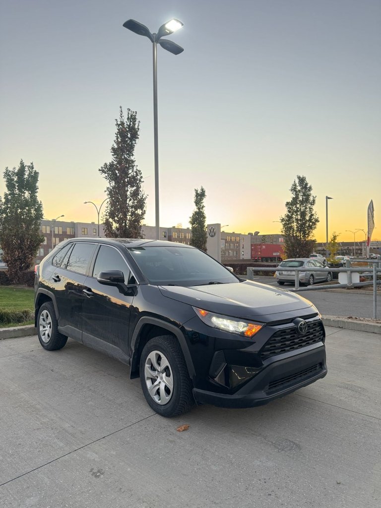 2022 Toyota RAV4 LE AWD