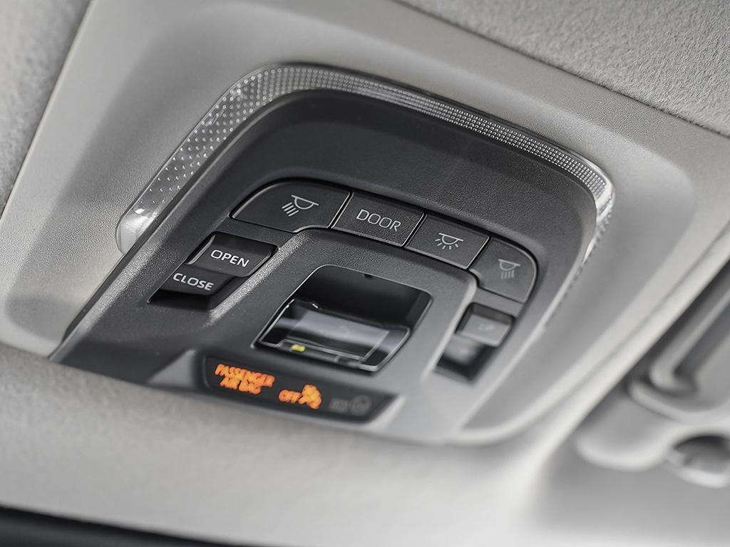 2026 Toyota Corolla Cross XLE AWD