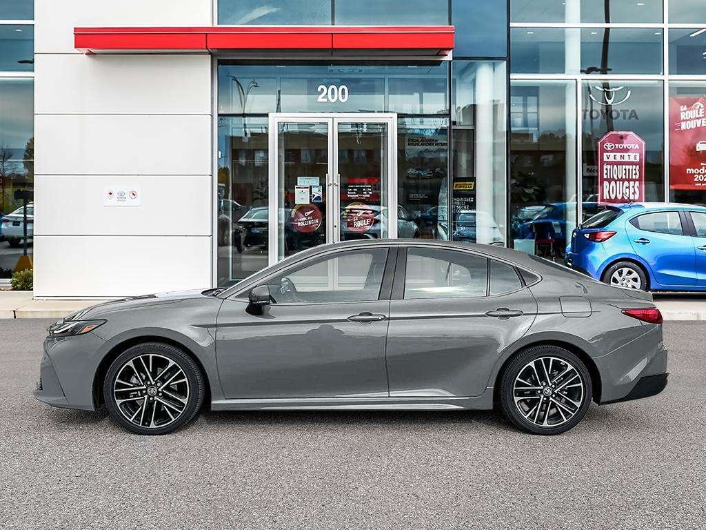 2026 Toyota Camry Hybrid XLE AWD