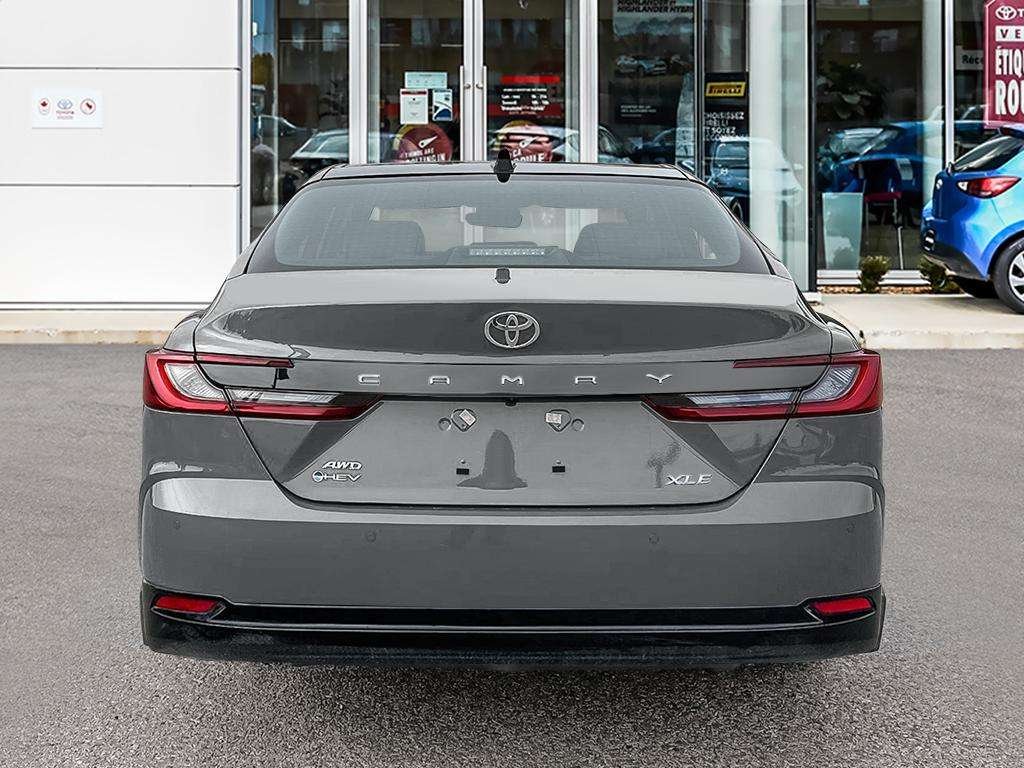 2026 Toyota Camry Hybrid XLE AWD