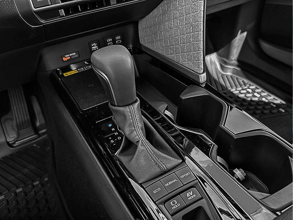 2026 Toyota Camry Hybrid XLE AWD