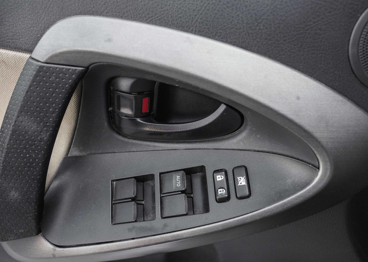 2011 Toyota RAV4 LE AWD