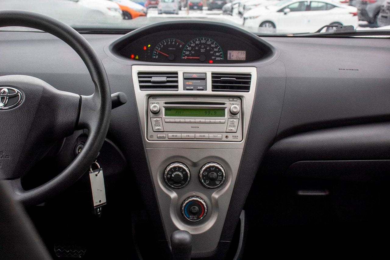 2009 Toyota Yaris CE