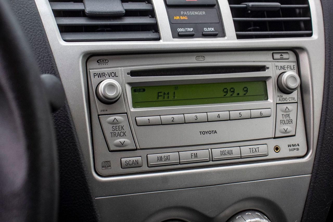 2009 Toyota Yaris CE