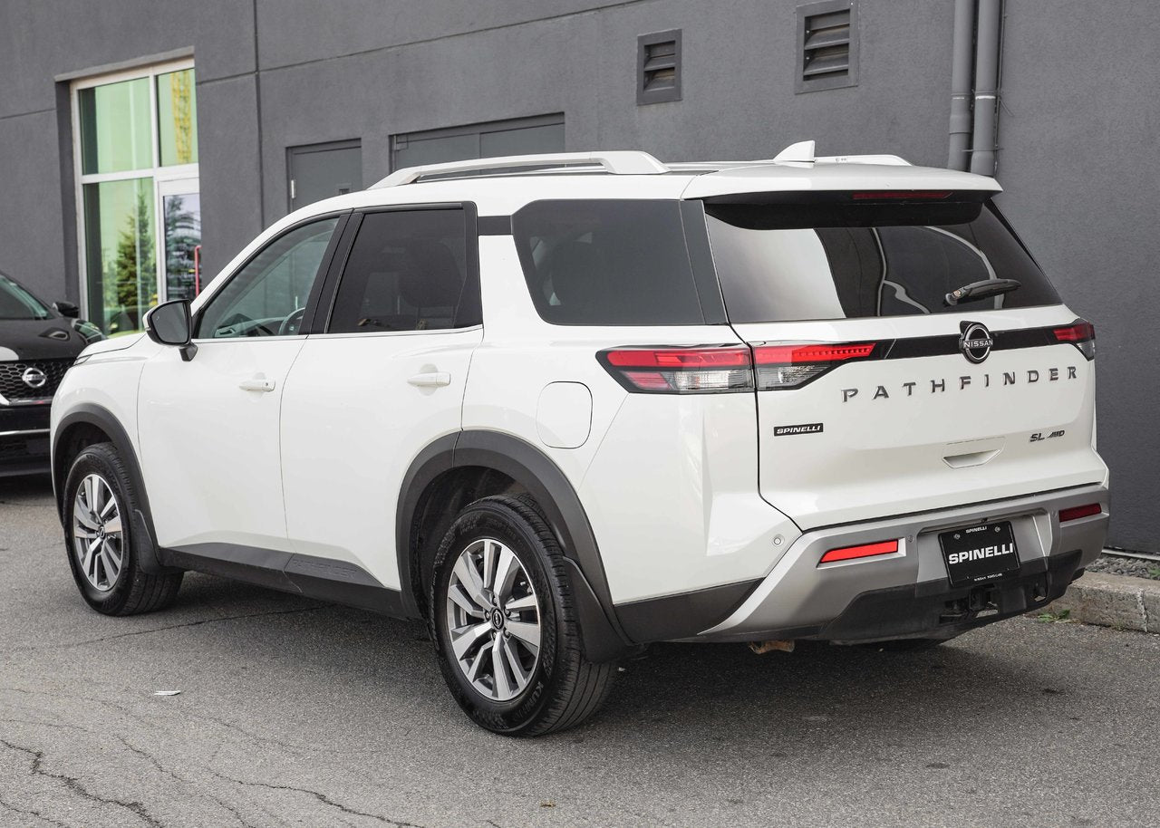 2022 Nissan Pathfinder SL